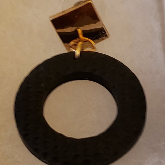 Earring Non Looped - Picture 3 of 13